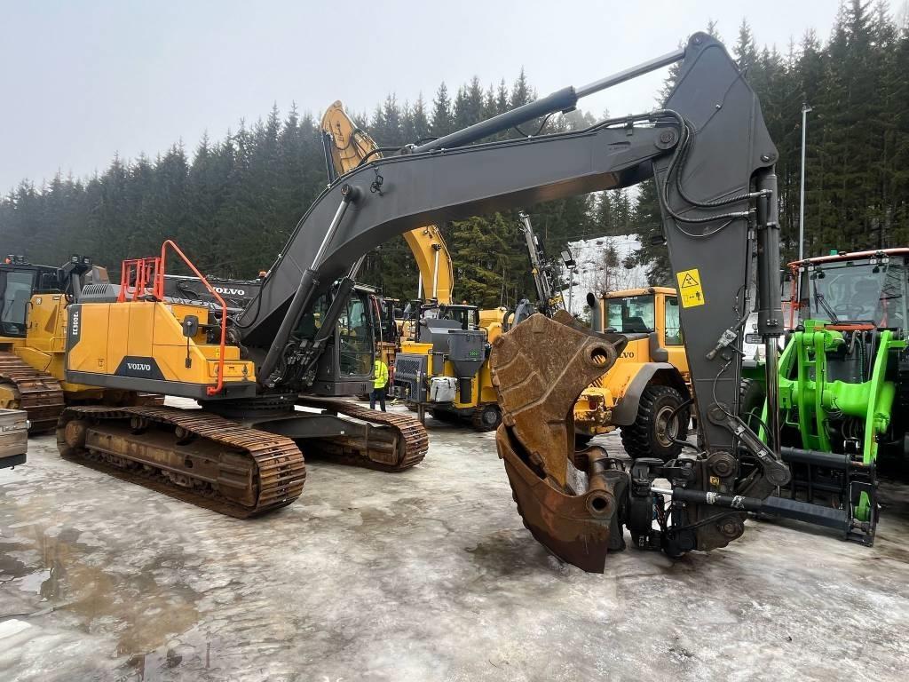 Volvo EC 300 E حفارات زحافة