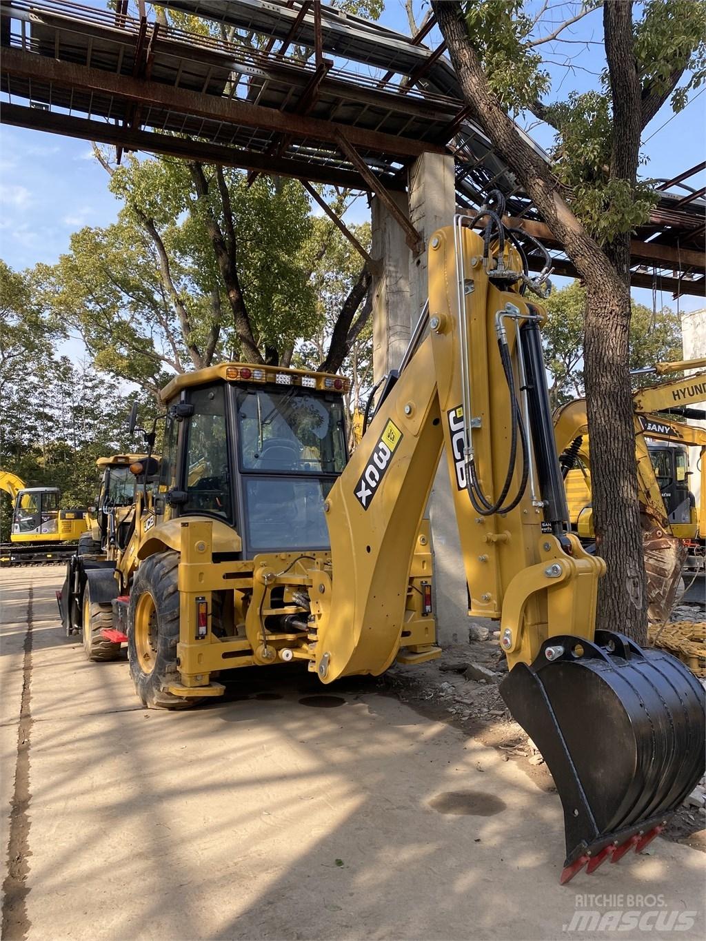 JCB jcb3cx لوادر ذات جرافات عكسية