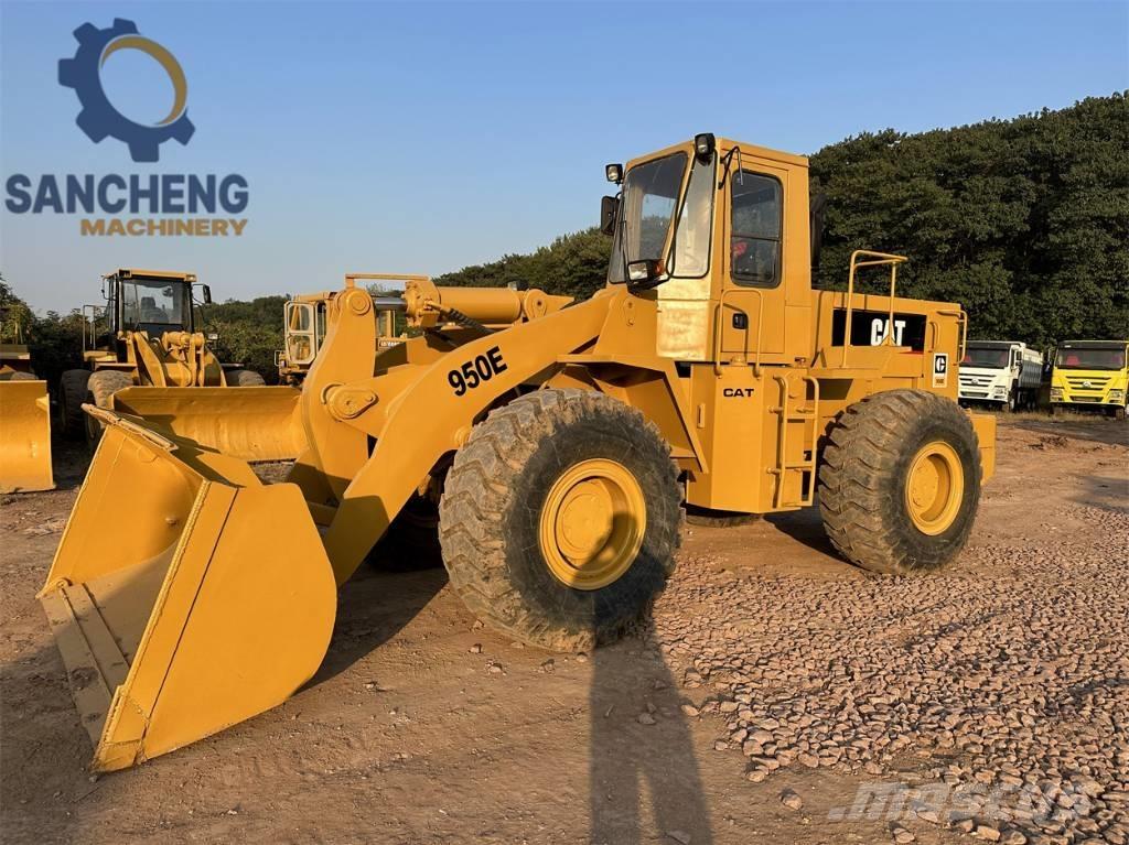 CAT 950 E لوادر بعجل
