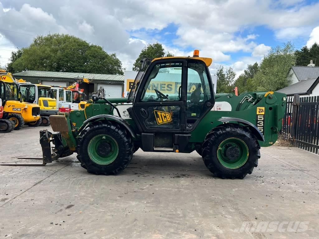 JCB 535-125 مناولات متداخلة