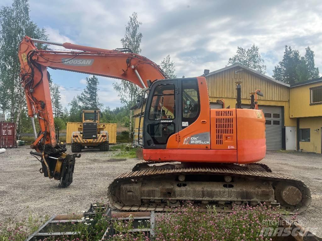 Doosan DX 235 LCR حفارات زحافة