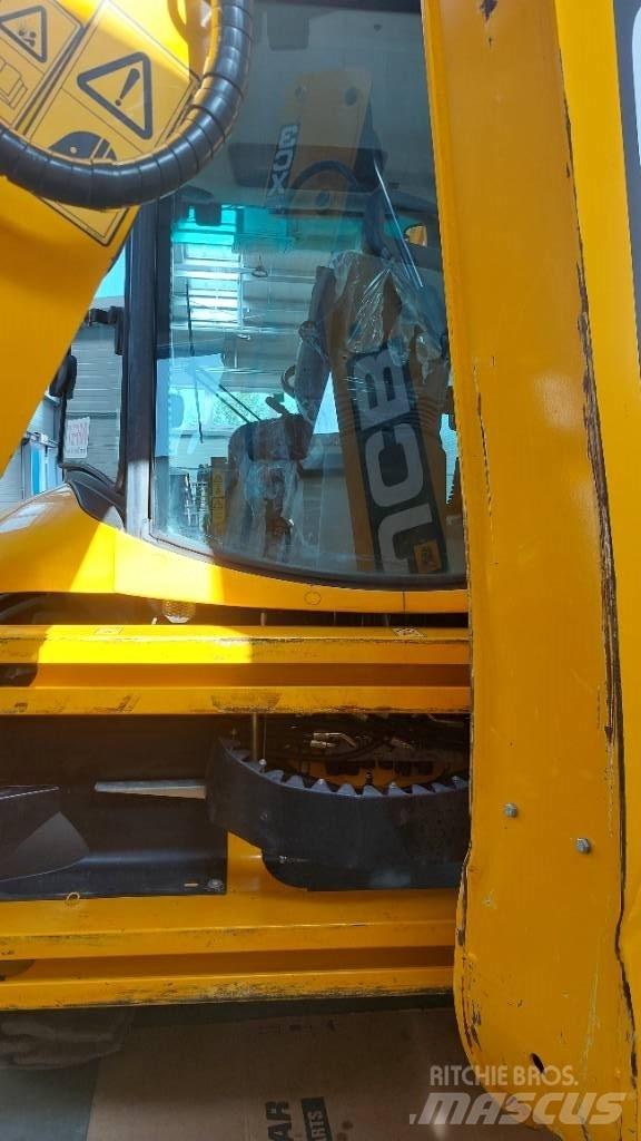 JCB 3 CX Plus لوادر ذات جرافات عكسية