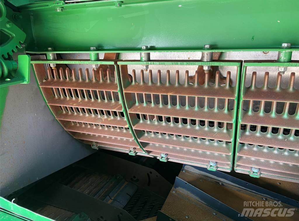 John Deere S 680 حصادات