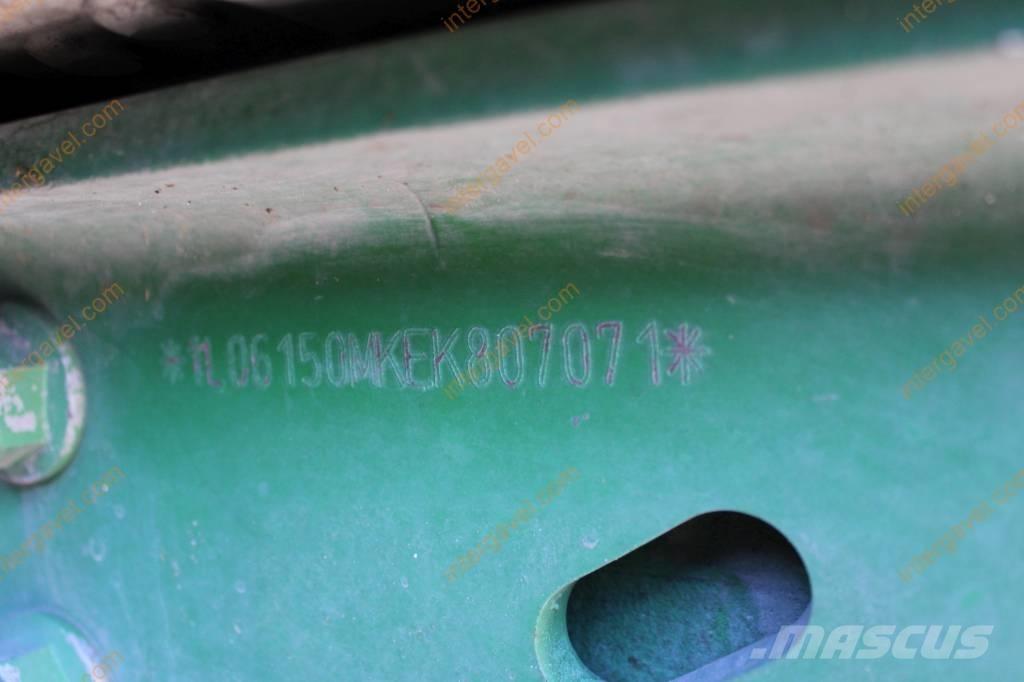 John Deere 6150 M الجرارات