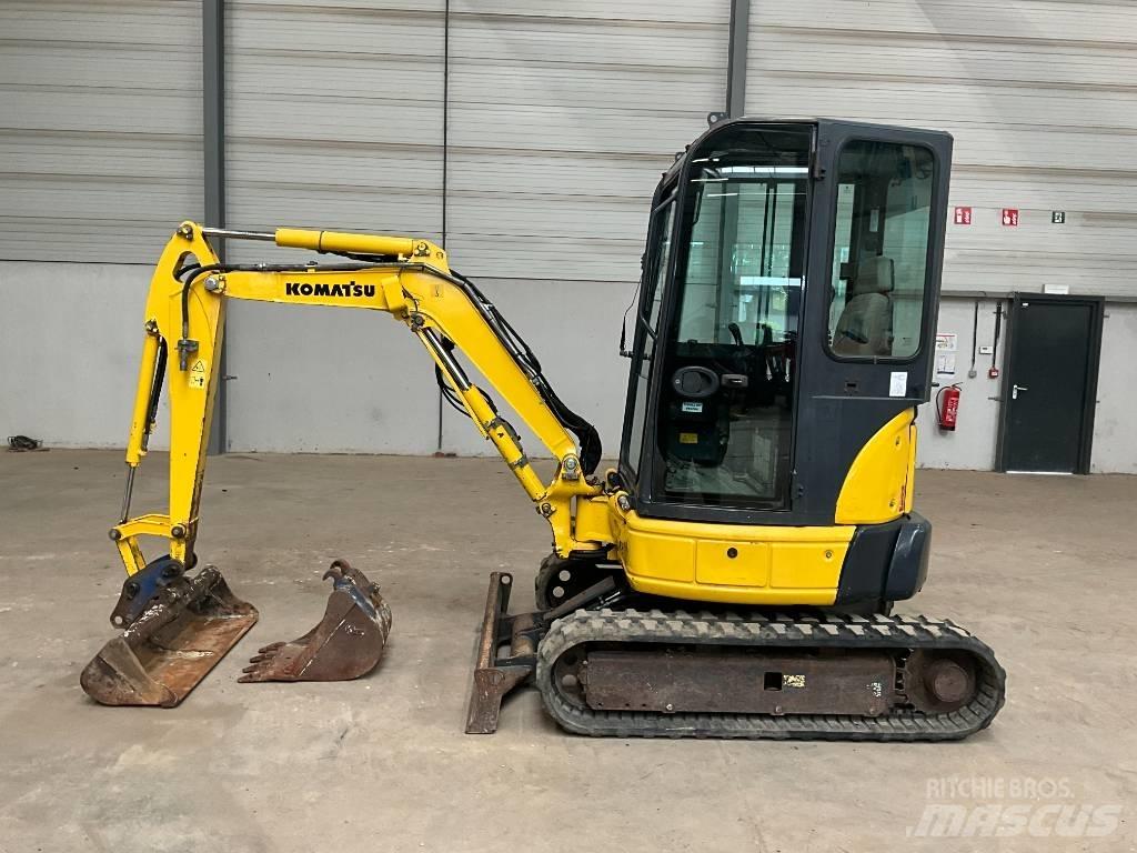 Komatsu PC 22 MR حفارات صغيرة أقل من 7 طن (حفارات صغيرة)