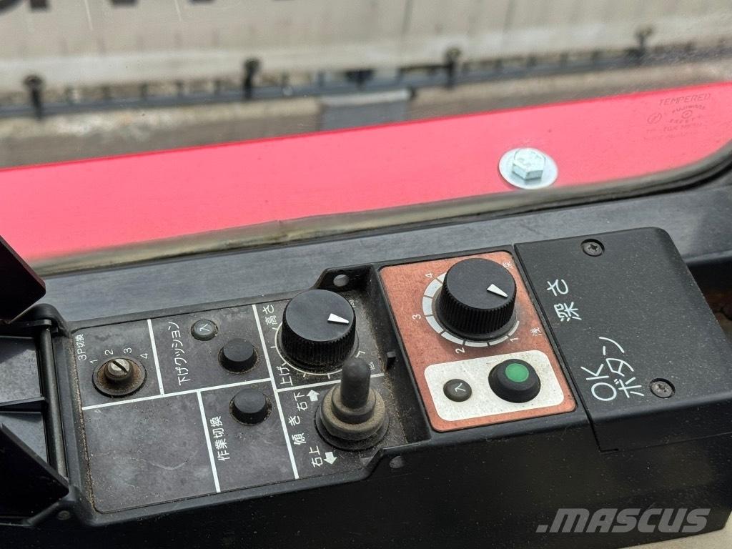 Yanmar Ct 45 الجرارات