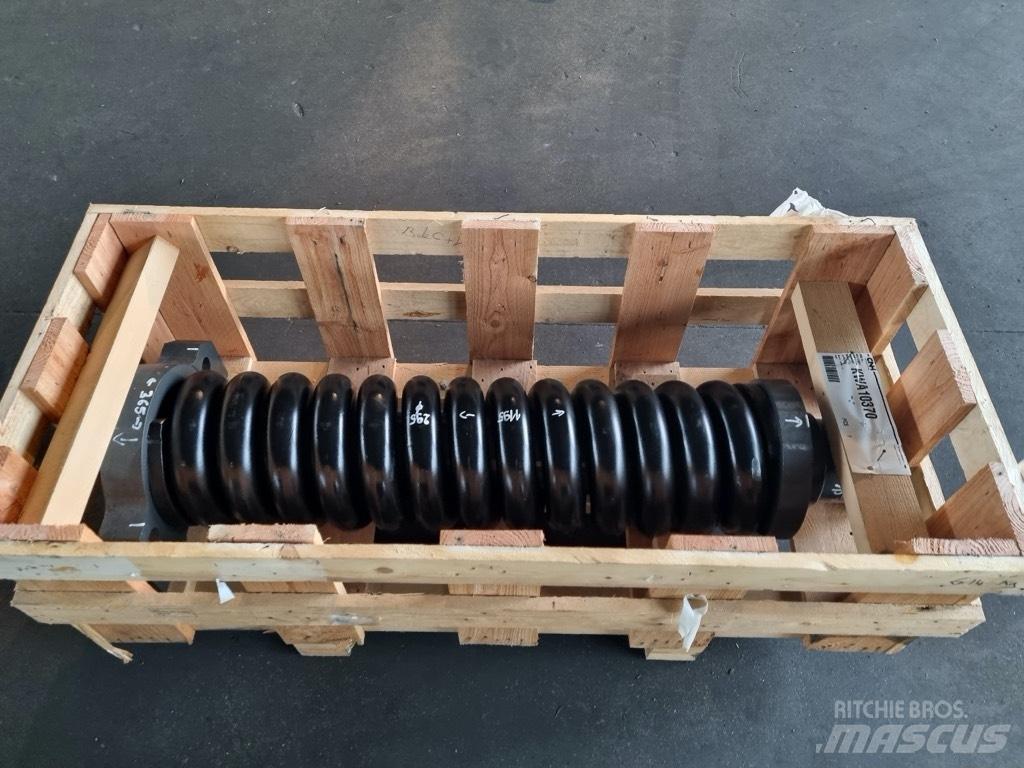 CASE CX 700 SPRĘŻYNA المسارات والسلاسل والهيكل السفلي