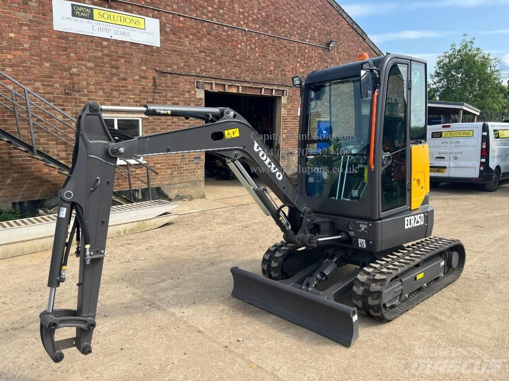 Volvo ECR 25 D حفارات صغيرة أقل من 7 طن (حفارات صغيرة)