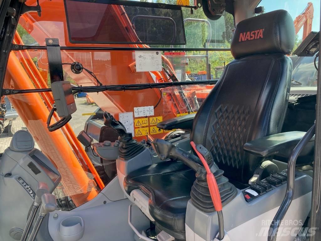 Hitachi ZX 210 LC-6 حفارات زحافة