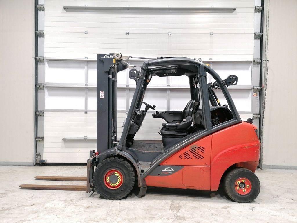Linde H30T-02 شاحنات LPG