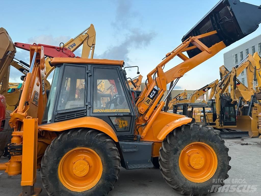 JCB 4 CX لوادر ذات جرافات عكسية