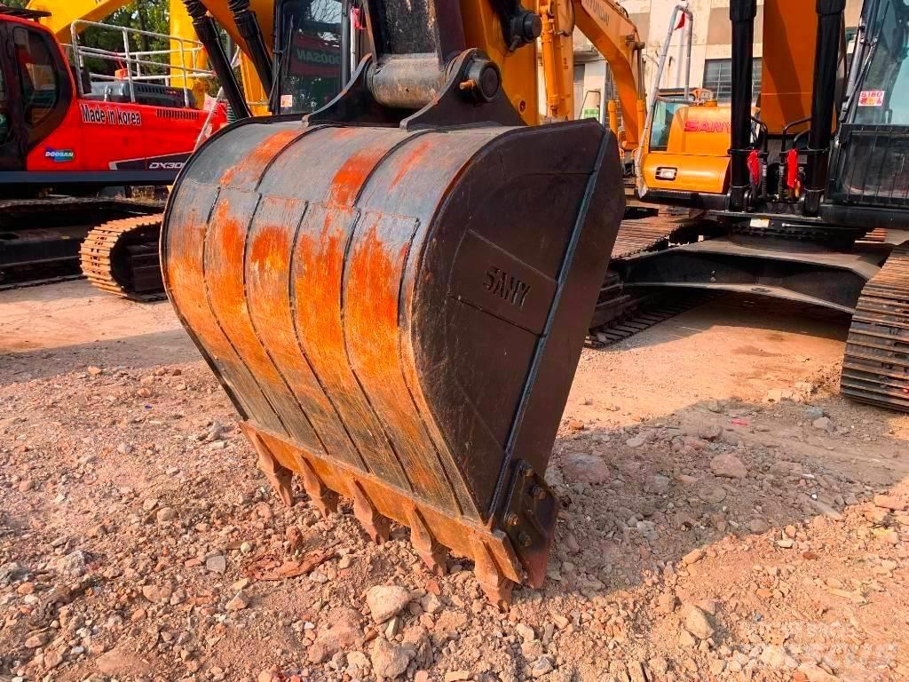 Sany SY 235 H حفارات زحافة