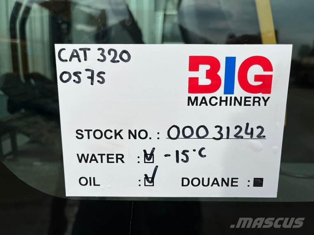 CAT 320D3 GC حفارات زحافة