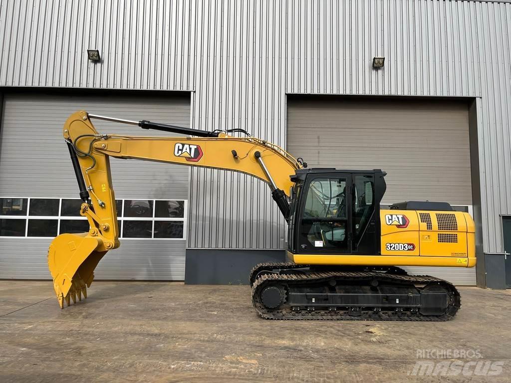 CAT 320D3 GC حفارات زحافة