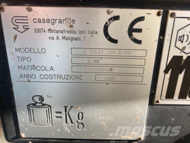 Casagrande B180 مثاقيب ثقيلة