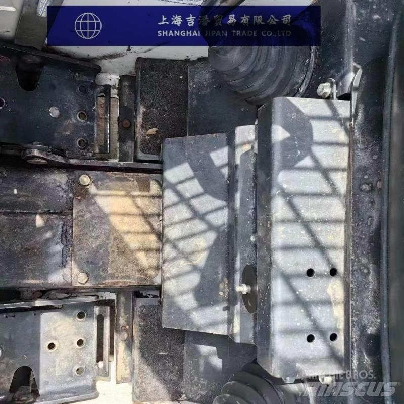 Bobcat s70 لوادر انزلاقية التوجيه