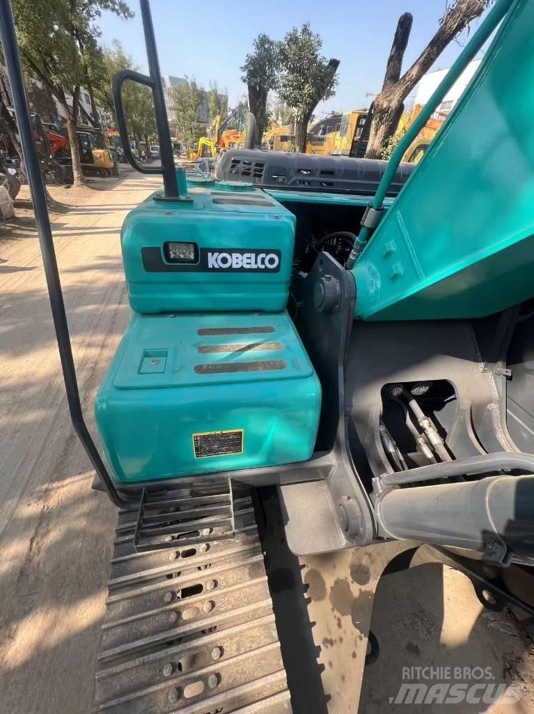 Kobelco SK 200 حفارات زحافة