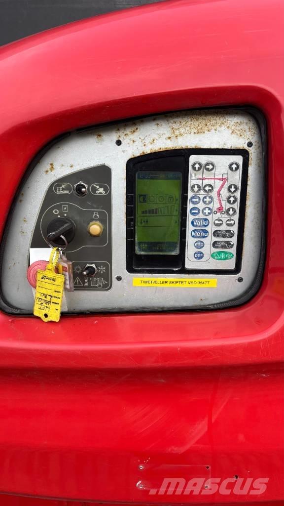 Manitou 180 ATJ رافعات سلة مفصلية