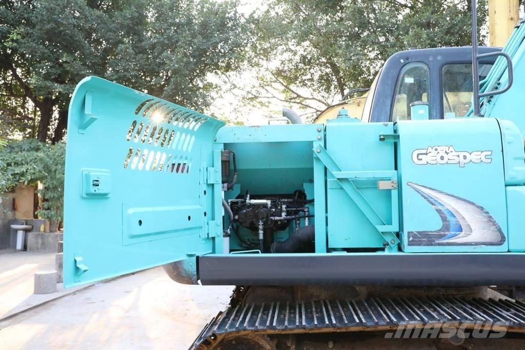 Kobelco SK 130 حفارات زحافة