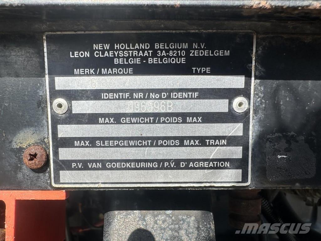 New Holland TS 90 الجرارات