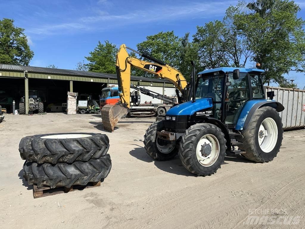 New Holland TS 90 الجرارات