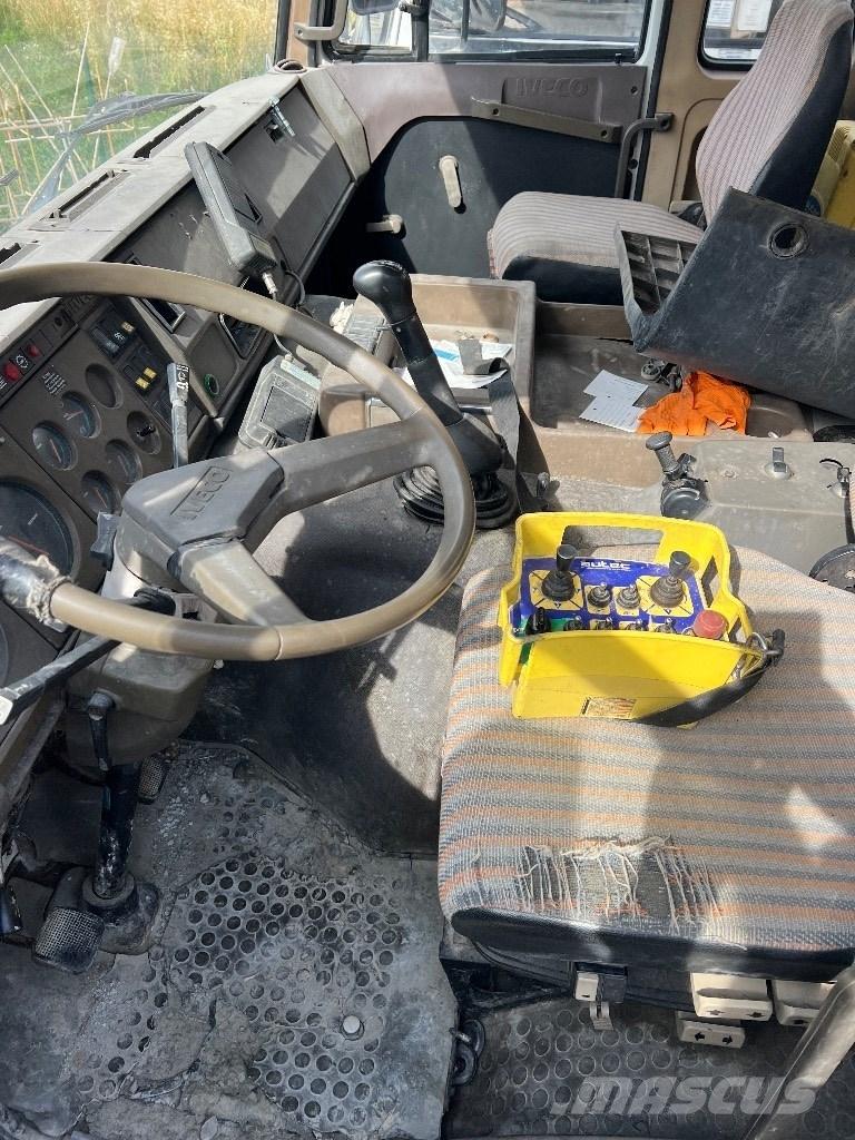 Iveco 330-36 H مضخات خرسانة