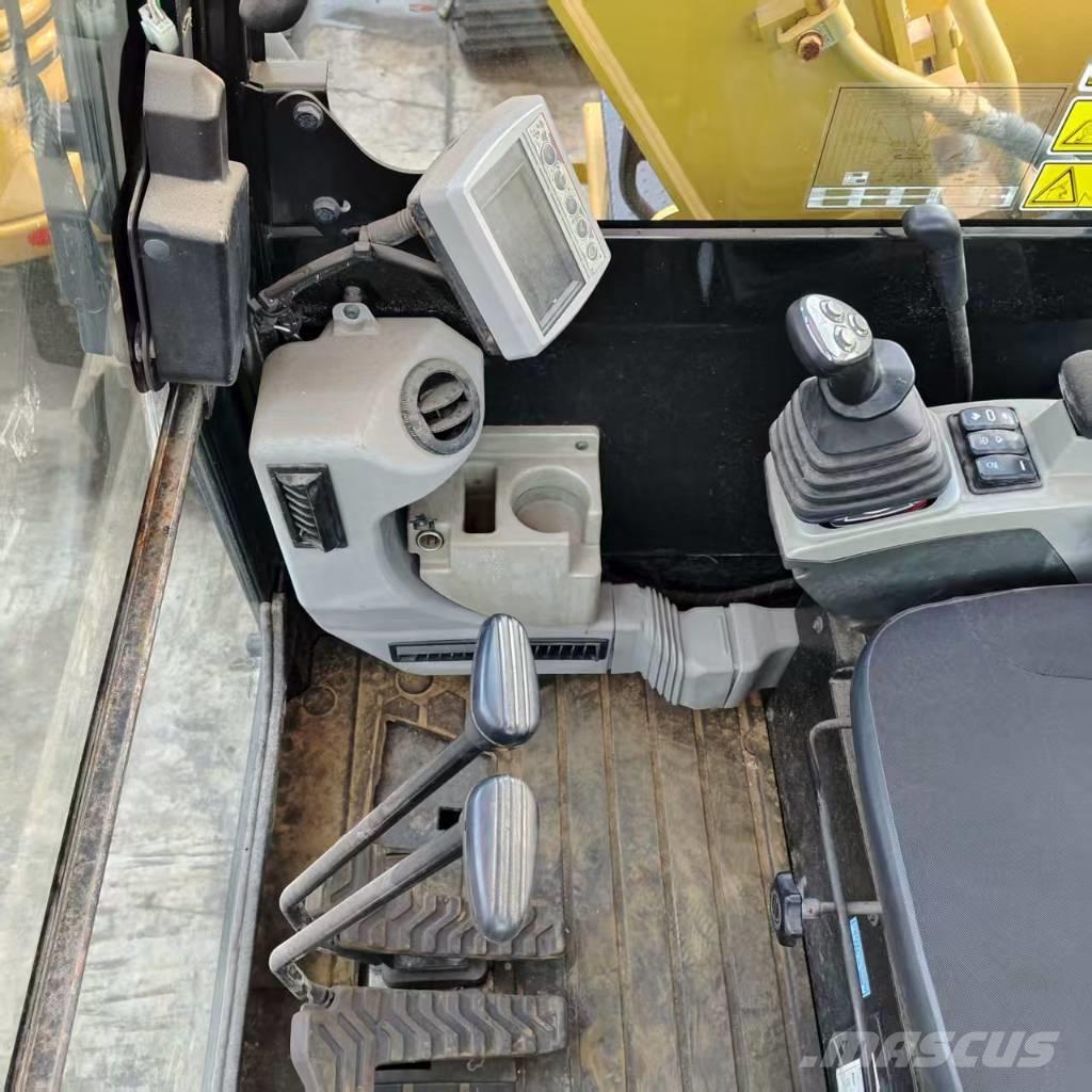 CAT 308 E 2 حفارات زحافة