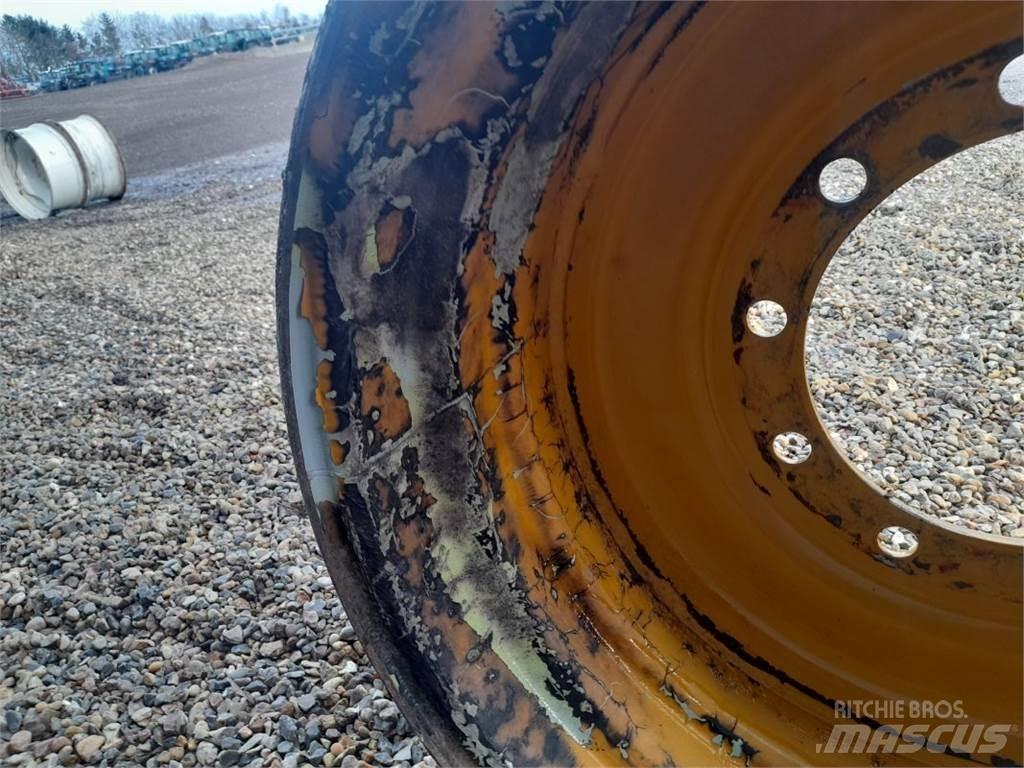 Hydrema 926 C Rim الإطارات والعجلات والحافات