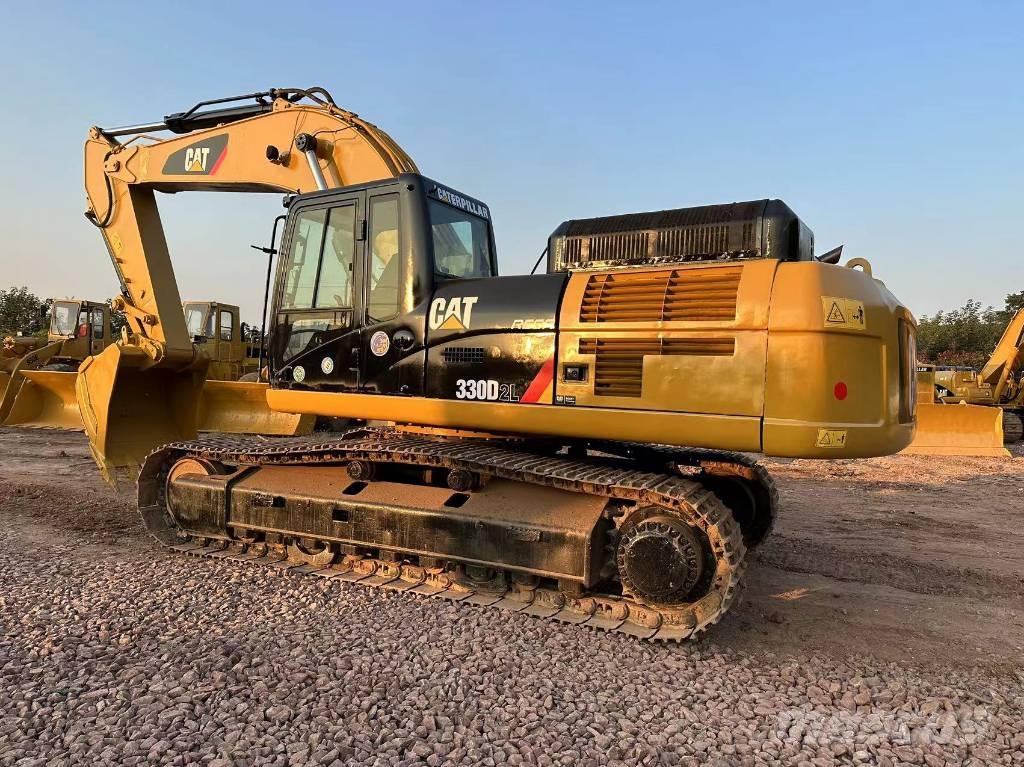 CAT 330D2L حفارات زحافة