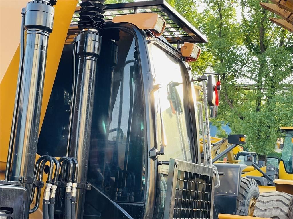 CAT 320d2l حفارات زحافة