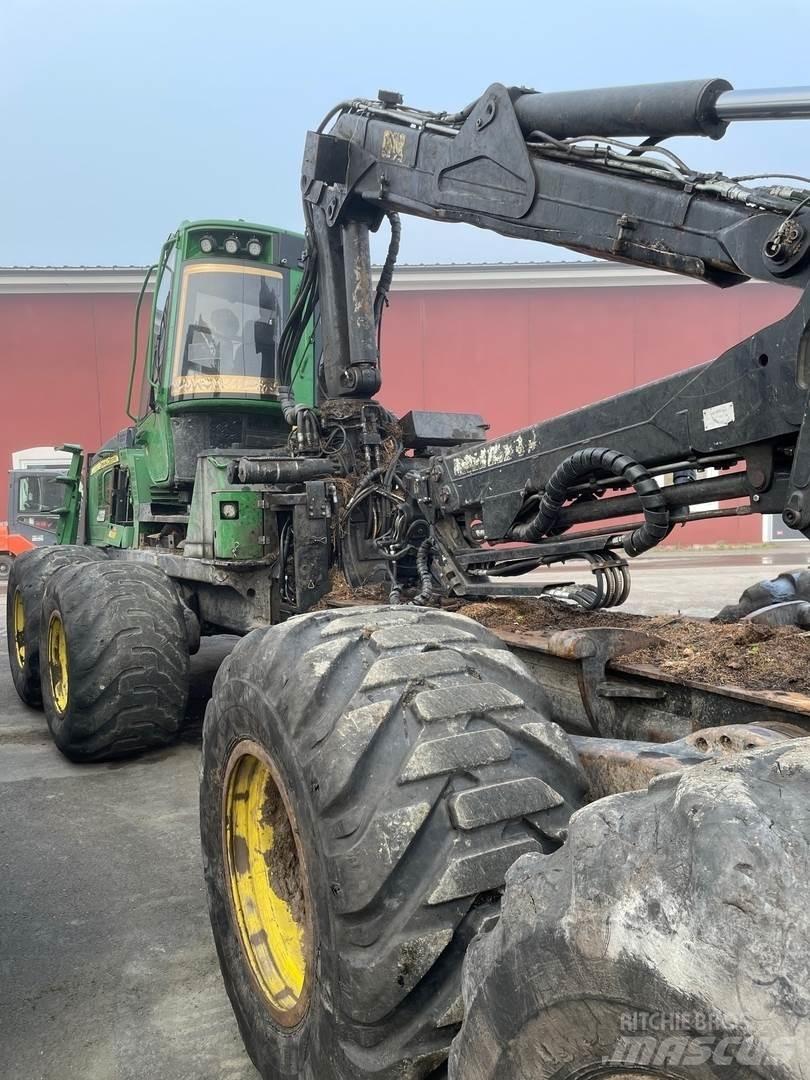 John Deere 1210E شاحنات