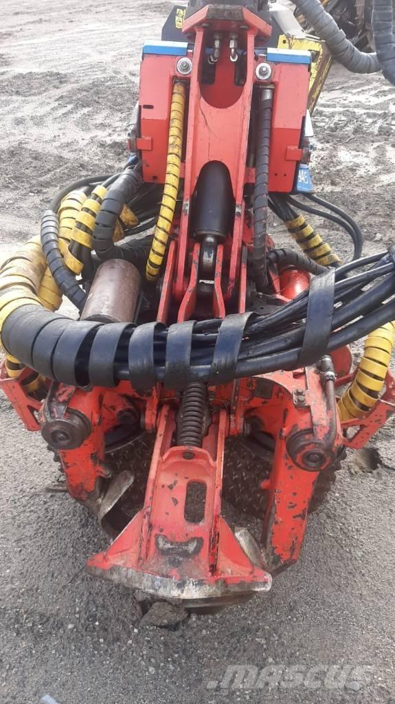 Valmet 901.2 حصادات
