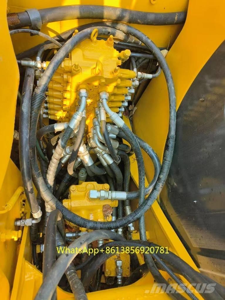 Komatsu PC 70-7 حفارات زحافة