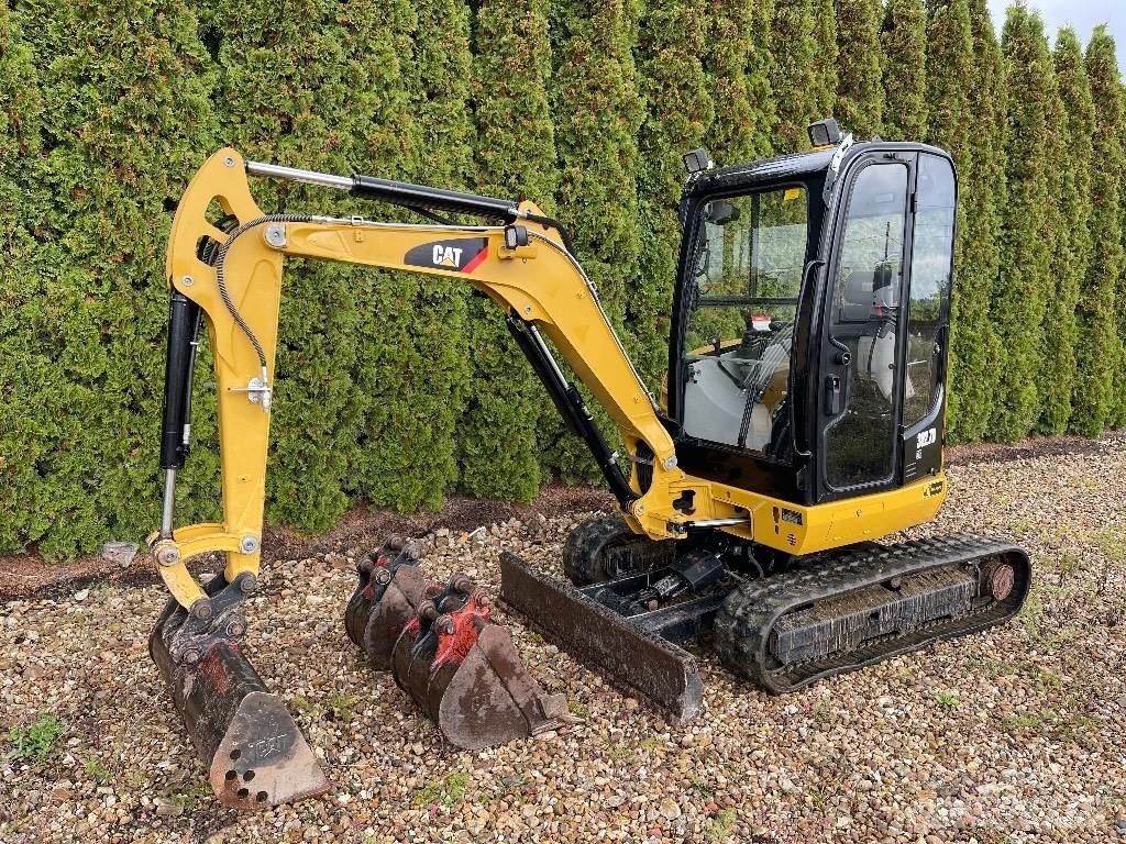CAT 302.7D CR حفارات صغيرة أقل من 7 طن (حفارات صغيرة)