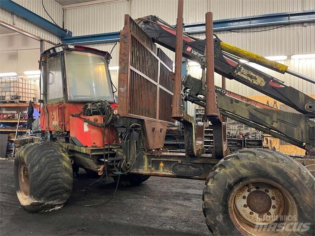 Valmet 860 شاحنات