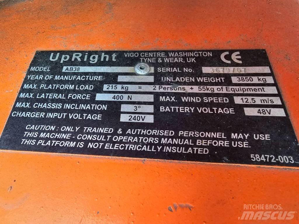 UpRight AB38N رافعات سلة مفصلية