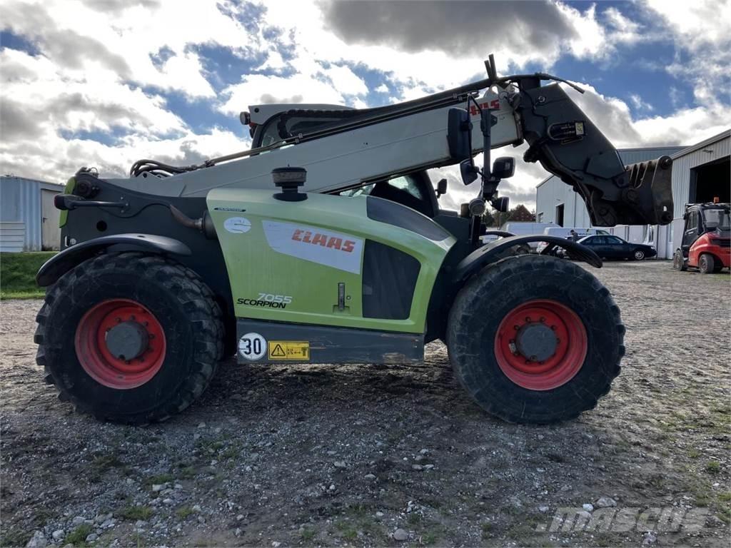 CLAAS 7055 معدات مناولة لأغراض الزراعة
