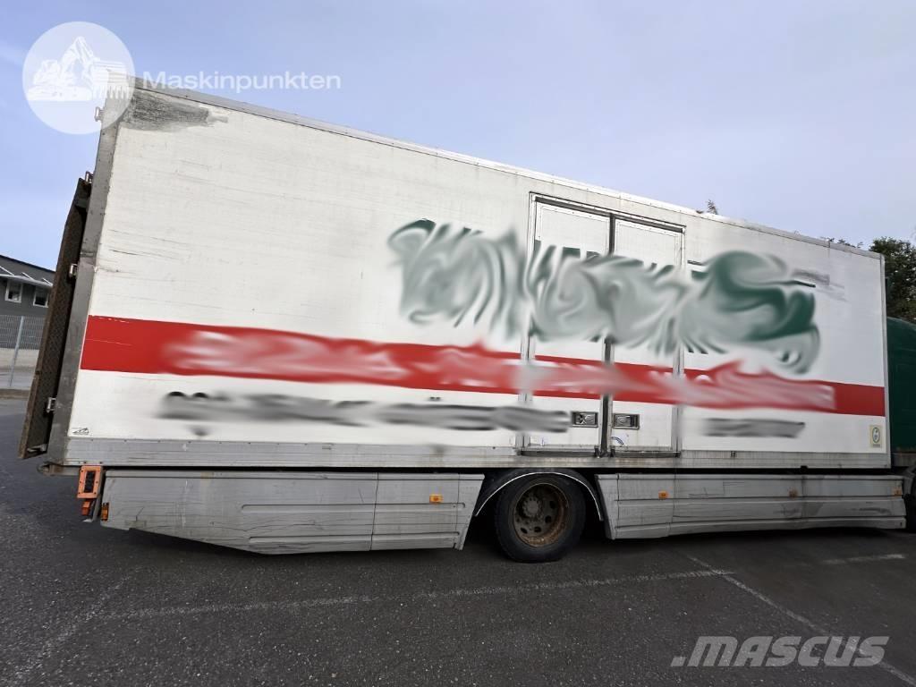 Volvo FM 9 300 شاحنات ذات هيكل صندوقي