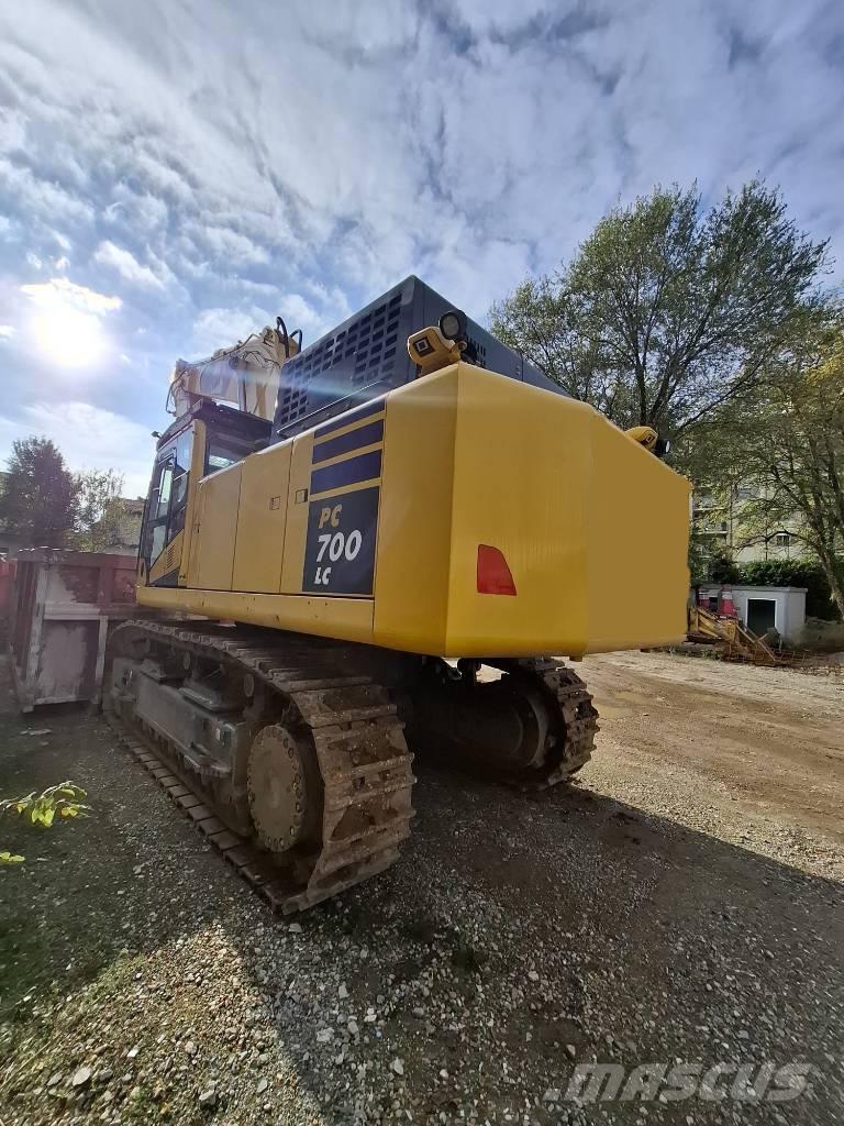 Komatsu PC 700 LC-11 حفارات زحافة