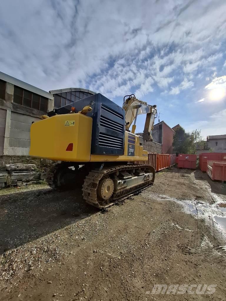 Komatsu PC 700 LC-11 حفارات زحافة