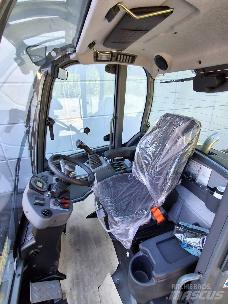 Wacker Neuson WL 52 لوادر بعجل