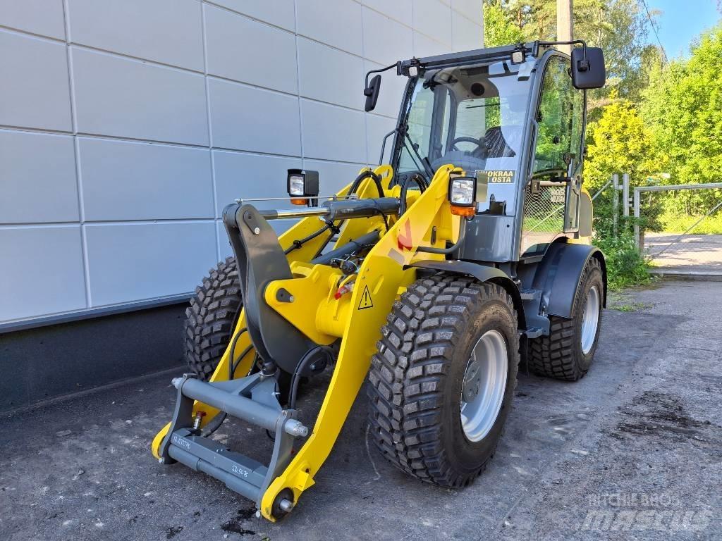 Wacker Neuson WL 52 لوادر بعجل