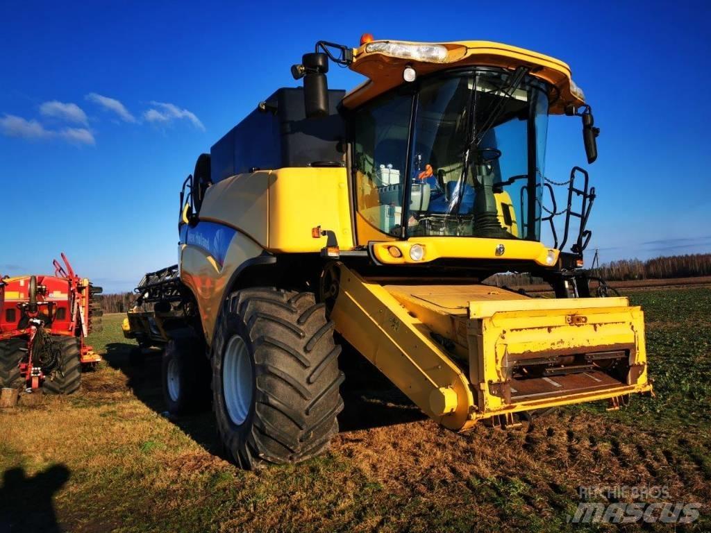 New Holland CX 8080 حصادات