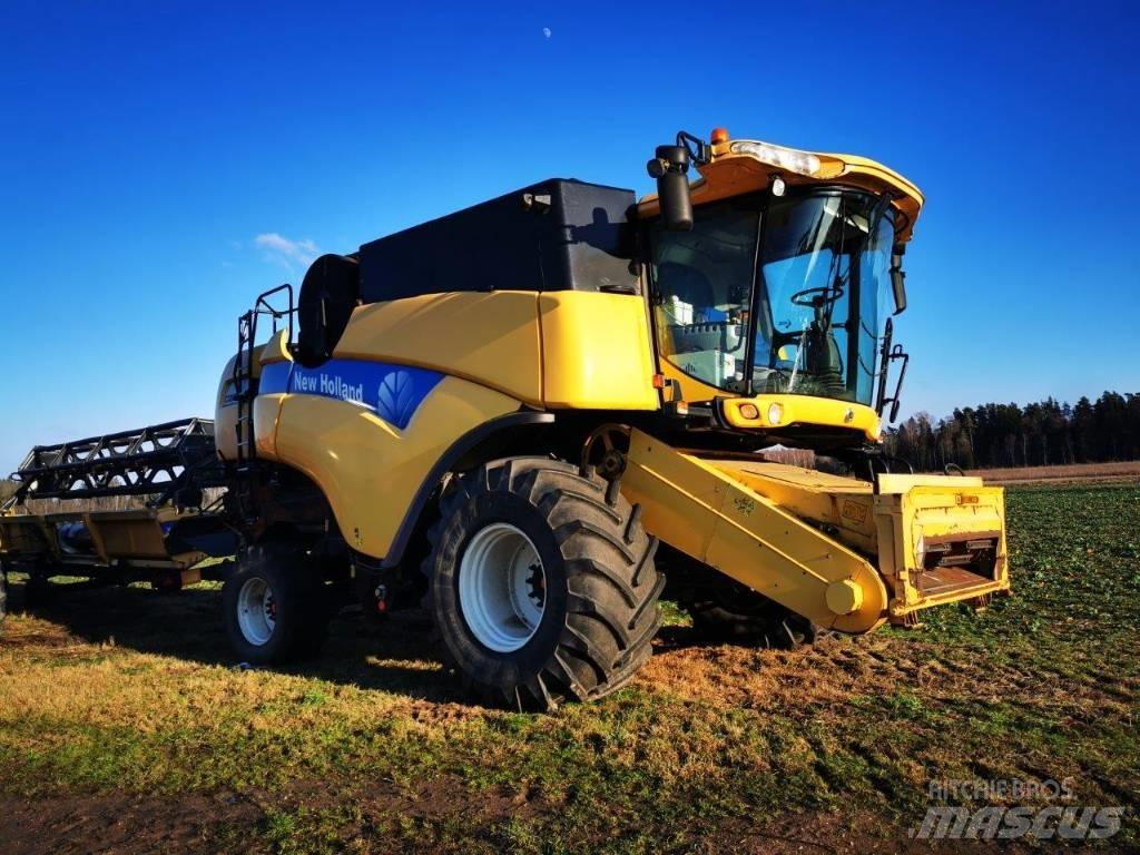 New Holland CX 8080 حصادات