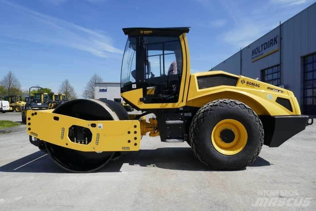 Bomag BW 213 D-5 ضاغطات التربة
