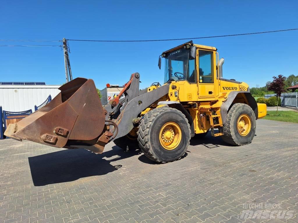 Volvo L 90 E لوادر بعجل