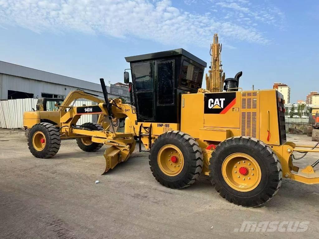 CAT 140 H معدات تمهيد الطرق