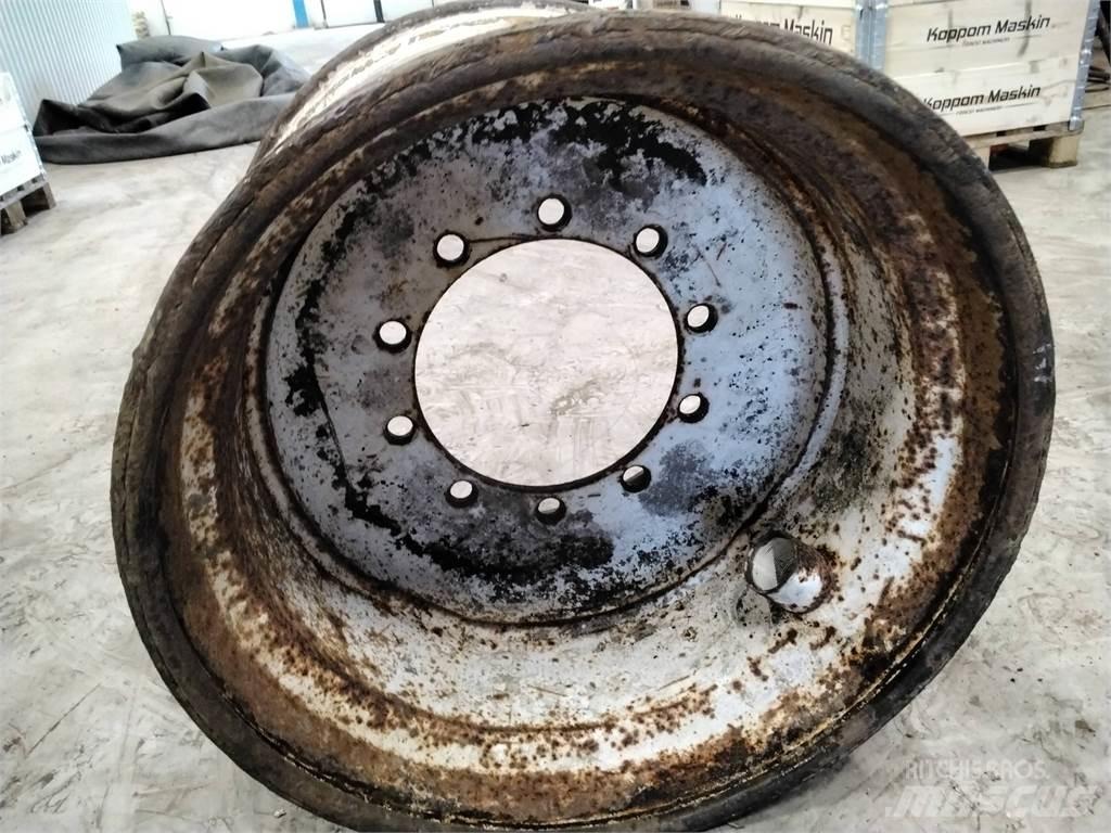 Valmet 836 20x26,5 الإطارات والعجلات والحافات