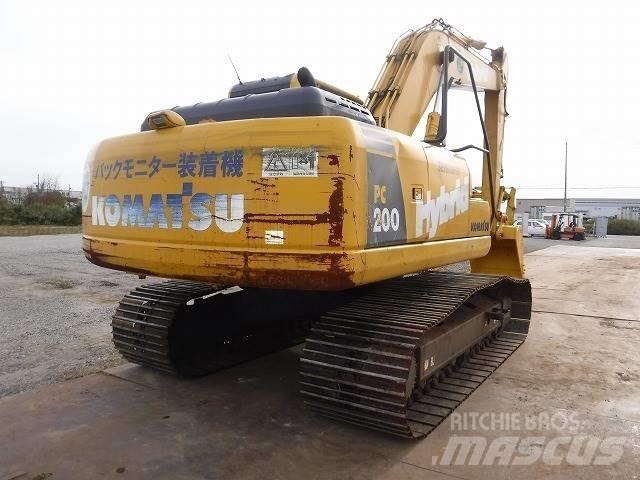 Komatsu PC200-8E0 حفارات وسط 7 طن - 12 طن