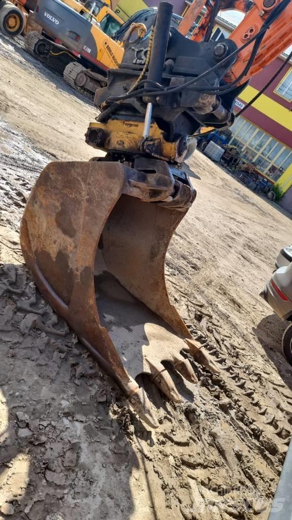 Doosan DX 160 W حفارات بعجل